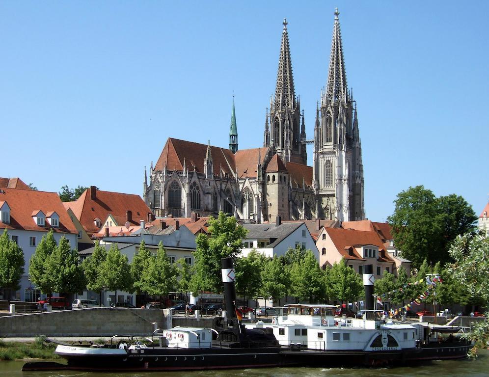 Apartments Hofgarten Regensburg Phòng bức ảnh