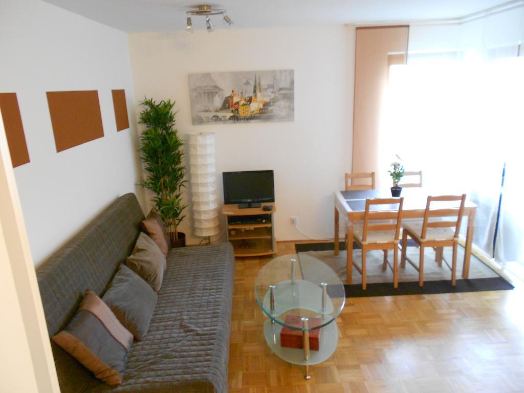 Apartments Hofgarten Regensburg Phòng bức ảnh